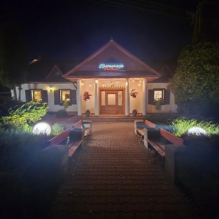 Motel I Restauracja "Pod Baszta" Naglowice Экстерьер фото