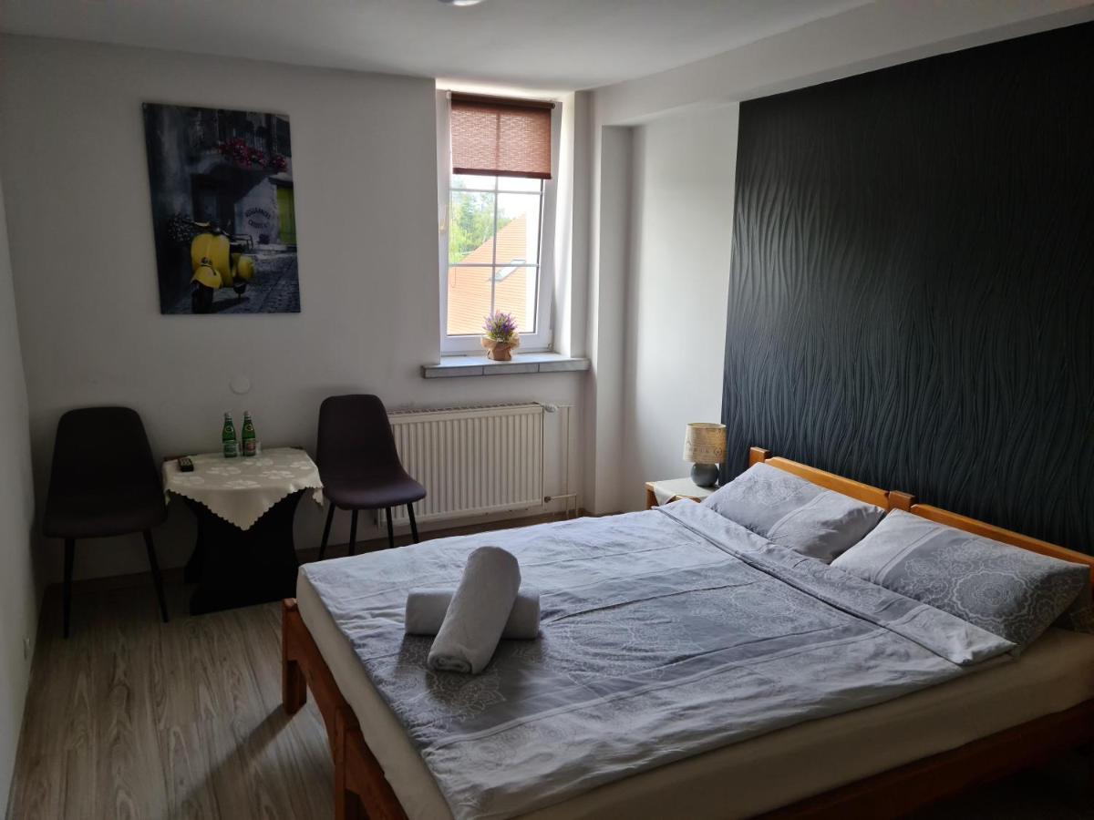 Motel I Restauracja "Pod Baszta" Naglowice Экстерьер фото