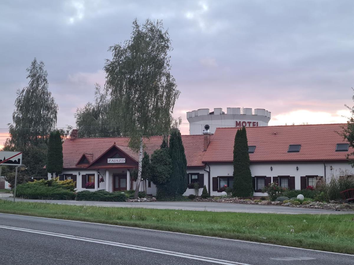Motel I Restauracja "Pod Baszta" Naglowice Экстерьер фото