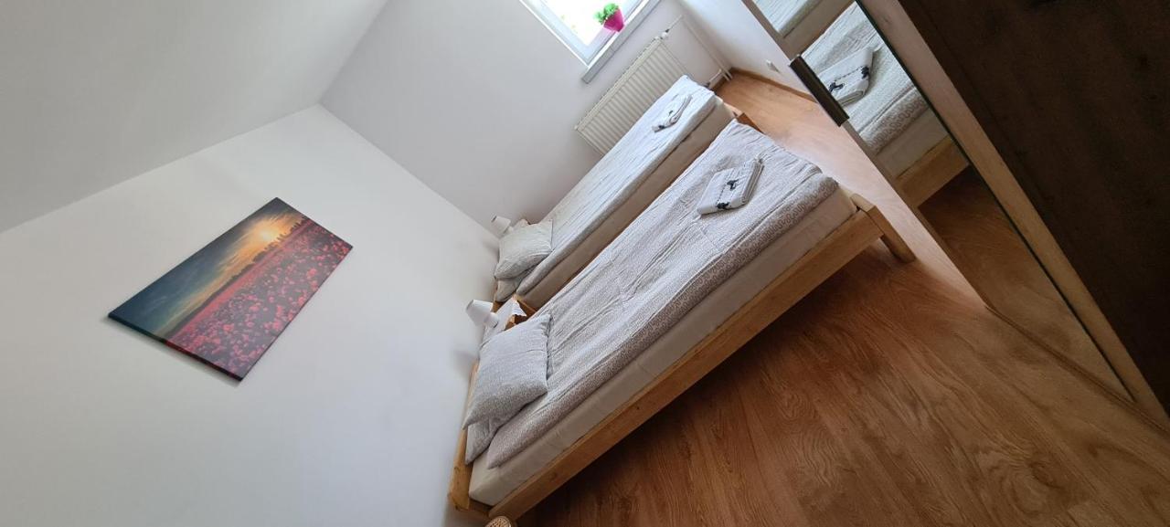 Motel I Restauracja "Pod Baszta" Naglowice Экстерьер фото