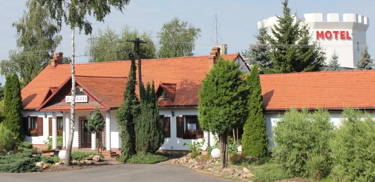 Motel I Restauracja "Pod Baszta" Naglowice Экстерьер фото